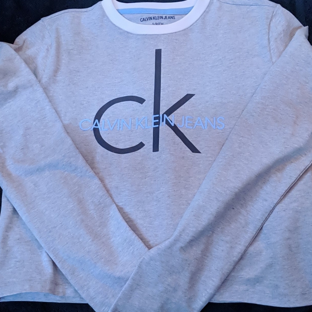 Long sleeve top